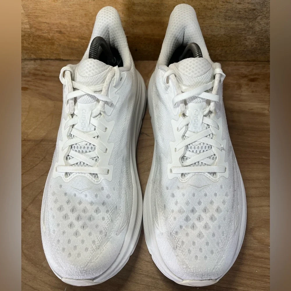 Hoka One One Clifton 9 REFLECTIVE Womens Size 11 Running Shoes Sneakers White - Picture 3 of 12